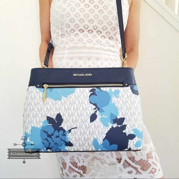 Michael Kors Medium Hailee Satchel Navy Bag NWT - Picture 3 of 8